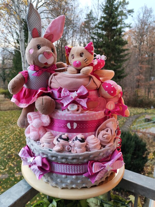 Plienková torta BabyTorta pre bábätko so špirálou a zajačikom PREMIUM - VIDEO - Image 3